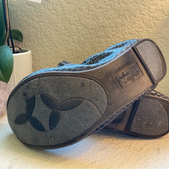 Gray Women's Flex Ballet Flats - Picture 4 of 4